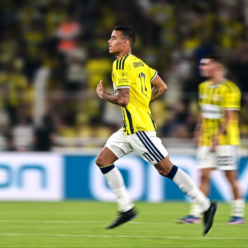 Greenwood, ilk kez Fenerbah�e formas� giydi