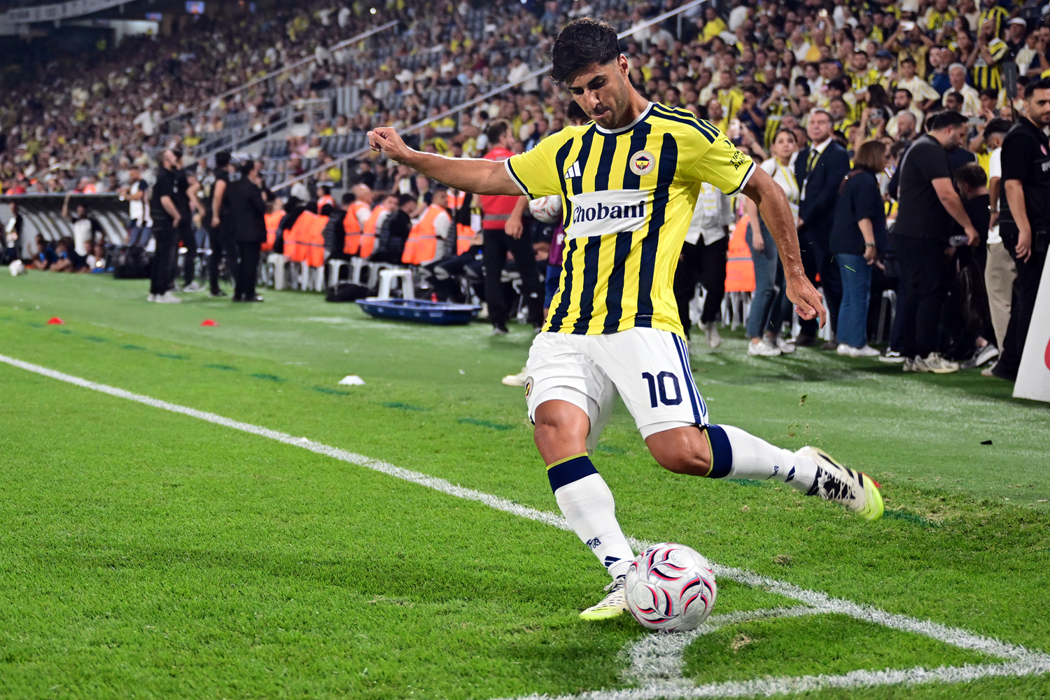 Marco Asensio, 10 numaralı formasıyla Kadıköy'de