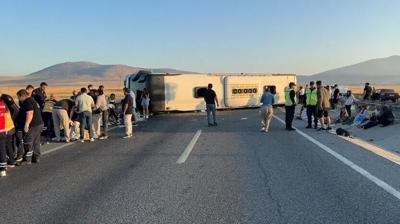Kütahya'da otobüs faciası! 31 kişi hastaneye kaldırıldı