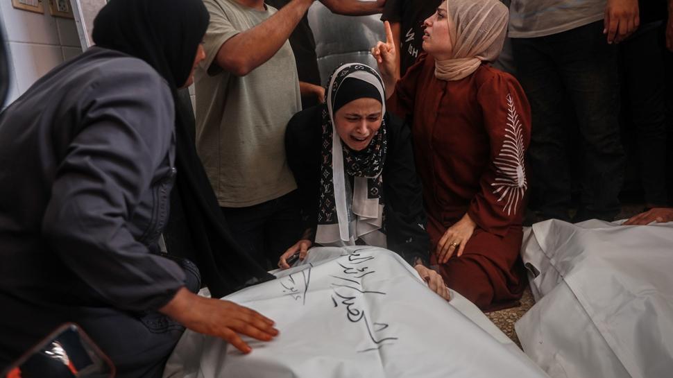 Soykırımcı İsrail'in Gazze'de düzenlediği saldırılarda can kaybı 73 bin 311 oldu