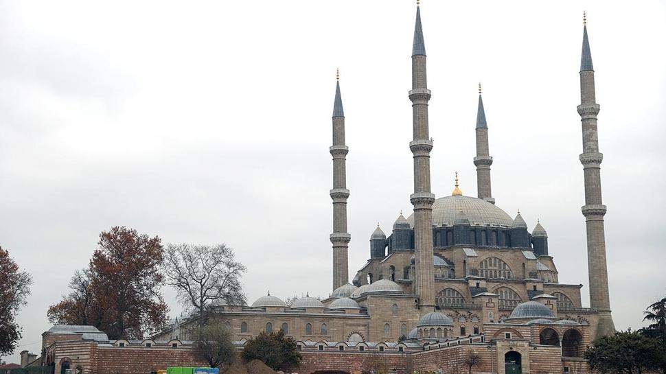 Dört minareli Selatin camisi: İhtişamlı Selimiye camisi