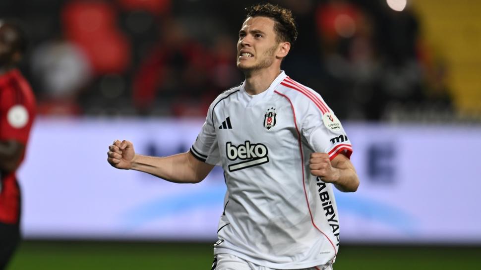 Sassuolo, Kristjan Asllani'nin peşinde