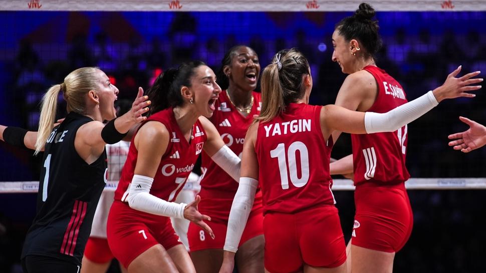 Filenin Sultanları finale yükseldi! Çin'e set vermedik
