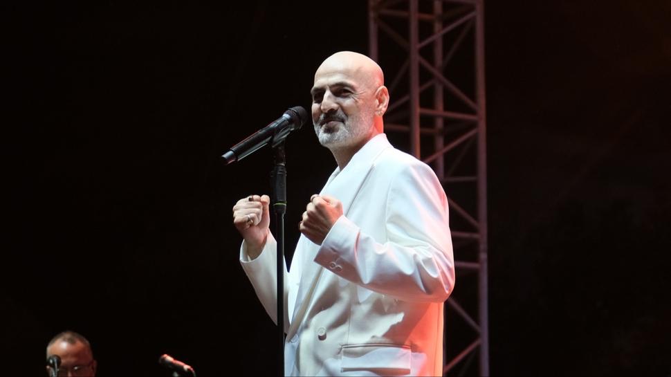 Soner Sarıkabadayı Çorum'u coşturdu: Binlerce kişiyle buluştu
