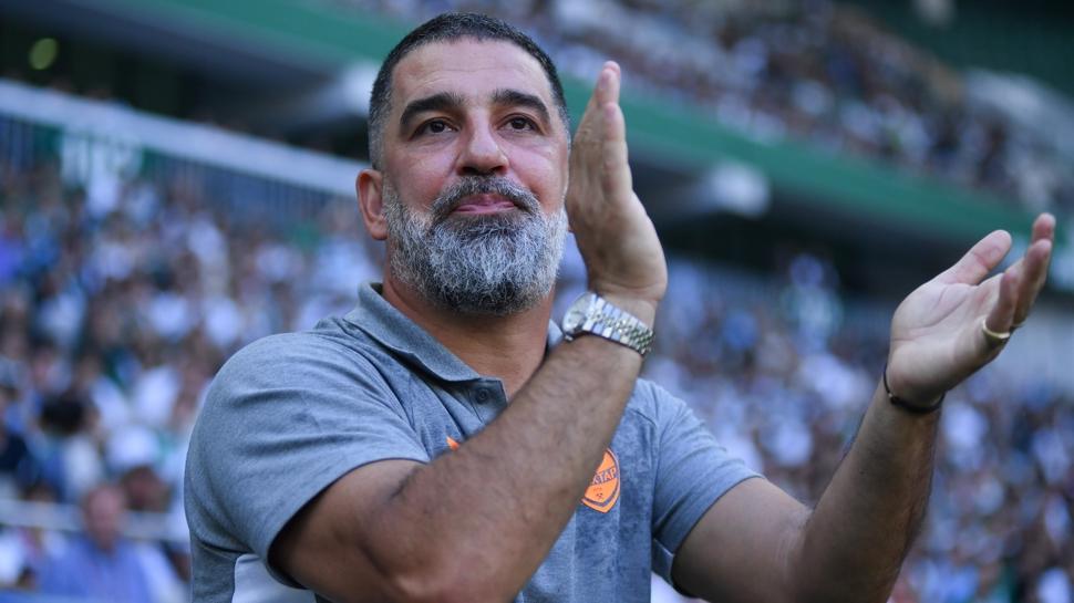 Arda Turan'dan Türkiye açıklaması! "Hayatın ne getireceğini bilemem"