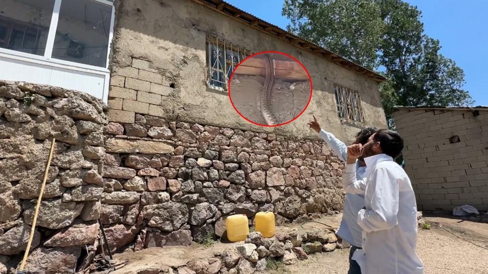 Evi istila ettiler! Aile yıllardır kabusu yaşıyor