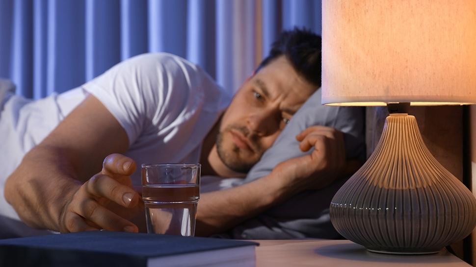 Uzmanlar açıkladı: Gece susayarak uyanıyorsanız nedeni bu olabilir!