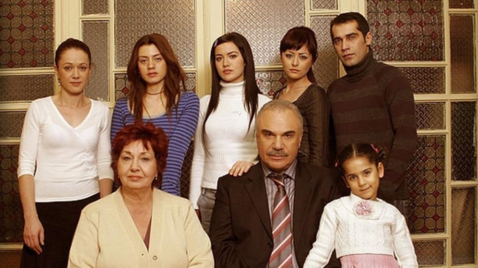 Yaprak Dökümü'nün Ayşe'siydi… Bakın Şebnem Ceceli'nin yeni mesleği ne?
