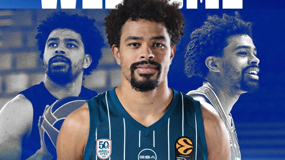 Collin Malcolm resmen Anadolu Efes'te