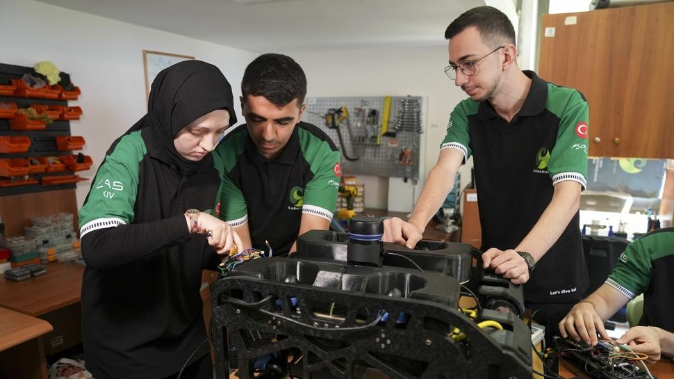 Türk öğrencilerden gururlandıran başarı: Yerli teknoloji dünyaya meydan okudu