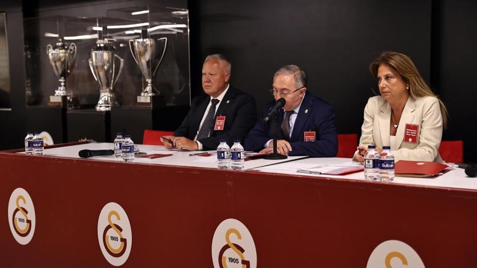 Galatasaray'da divan toplanıyor