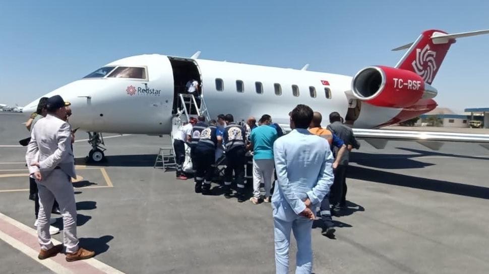 Mısır'da trafik kazası geçirmişlerdi: 3 Türk vatandaşı Türkiye'ye getirildi