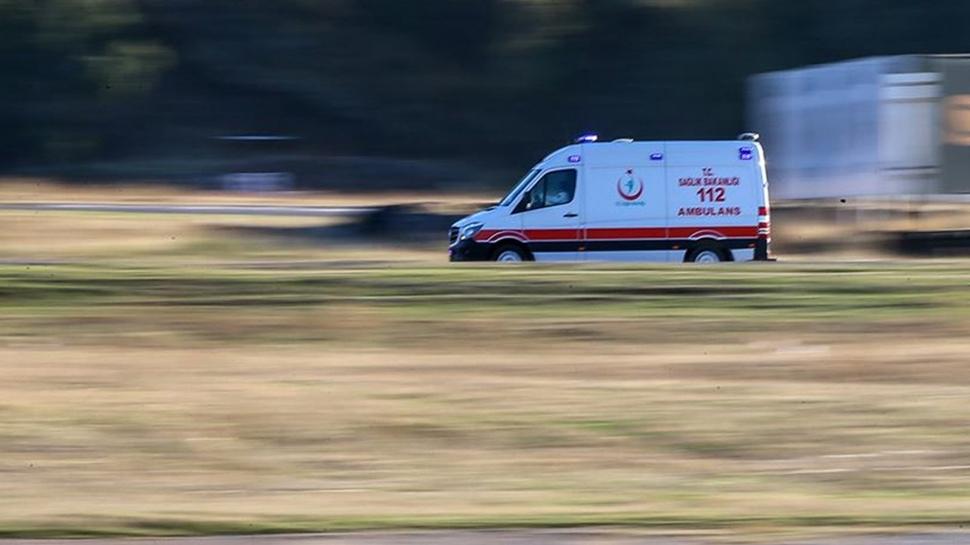 Tır ile otomobil çarpıştı! 3 ölü 2 yaralı