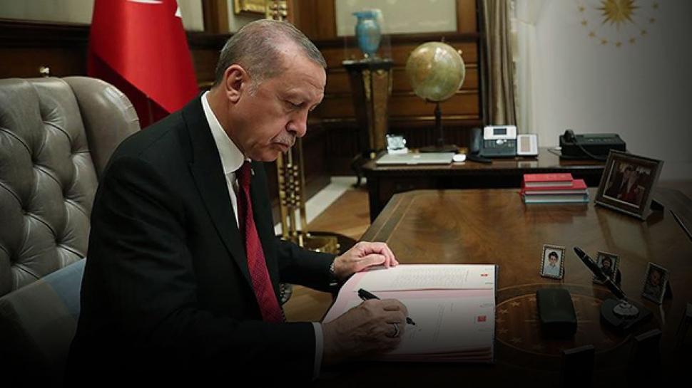 Başkan Erdoğan imzaladı: Atama ve görevden alma kararları Resmi Gazete'de yayımlandı