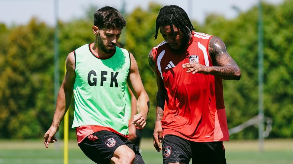 Gaziantep FK'da Belgrad mesaisi sürüyor