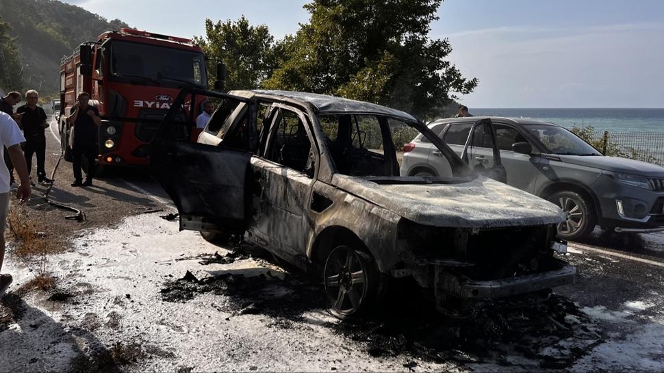 Motorda başlayan yangın kül etti: Sinop'ta cip kullanılamaz hale geldi