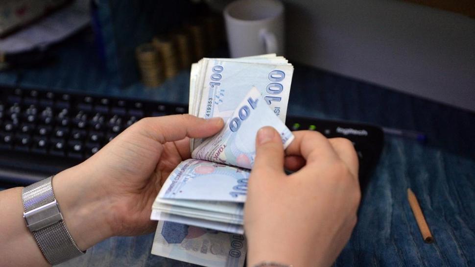 Emekli maaş farkının hesaplara yatacağı tarih belli oldu