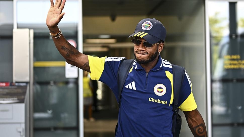 Beklenen ayrılık! Fenerbahçe'de bir dönem sona erdi
