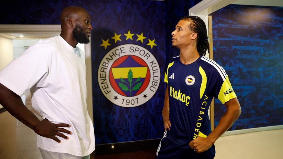 Romelu Lukaku takım arkadaşlarıyla tanıştı!
