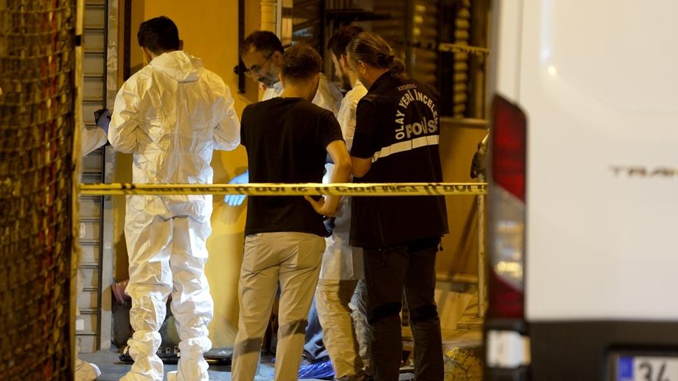 İstanbul'un göbeğinde silahlı kavga: 1 ölü, 1 yaralı