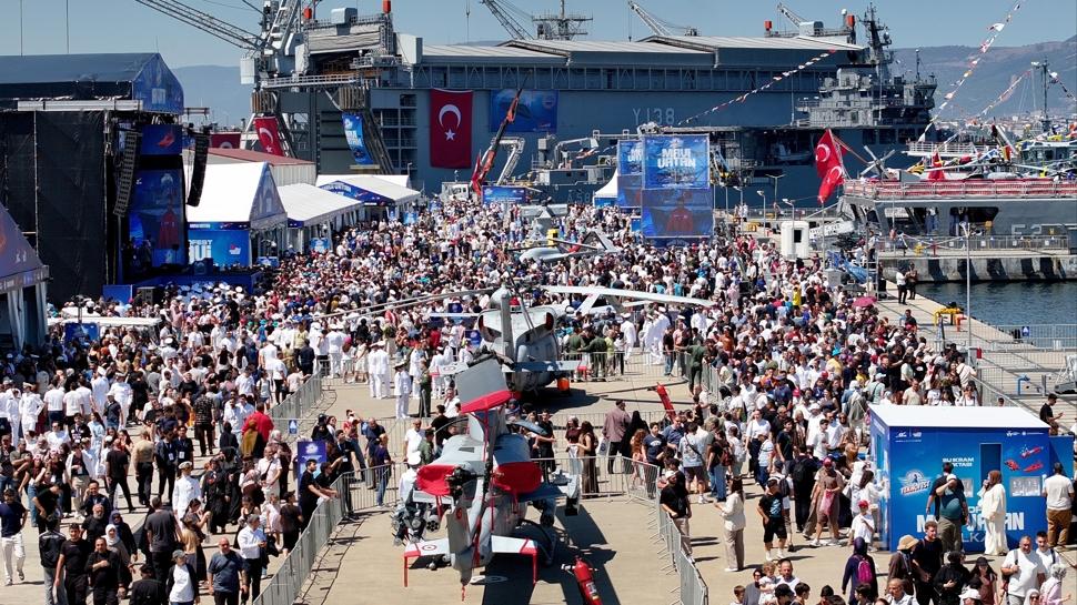 Gölcük'te Mavi Vatan fırtınası