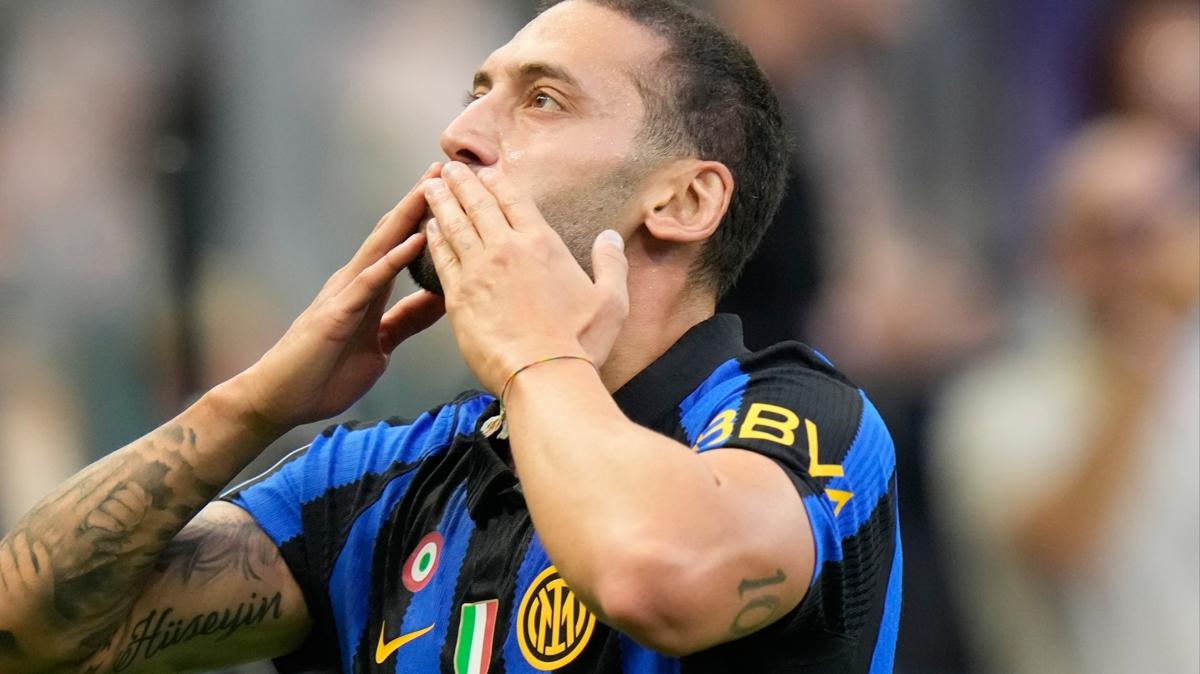 İtalya Serie A'da yeni sezonun ilk golü Hakan Çalhanoğlu'dan!