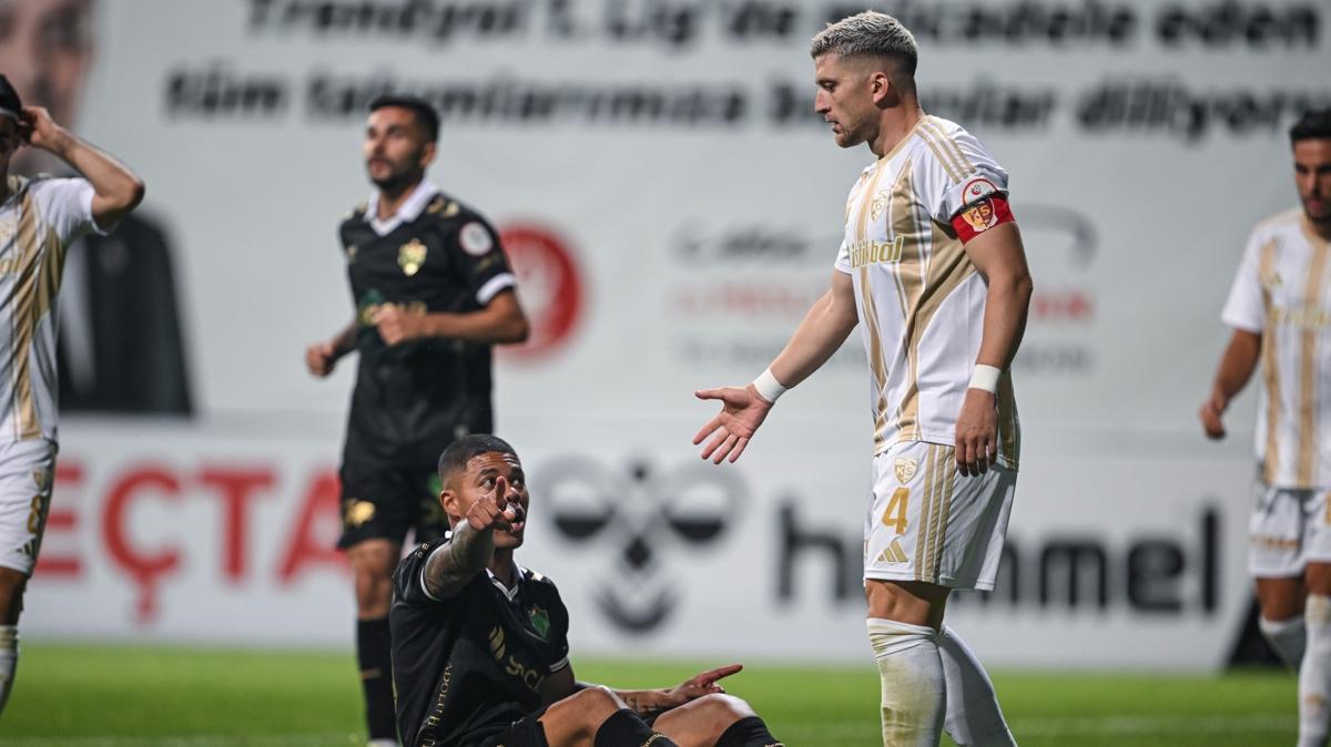 Kayserispor kalesine duvar ördü