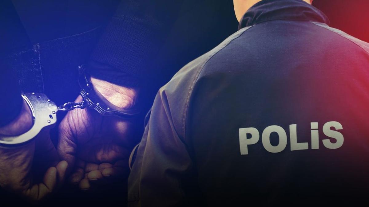 Durdurulan araçtan 17 paket zehir döküldü: Tavana ve koltuğun altına saklamış