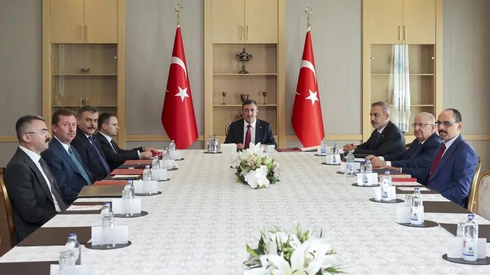 4 alt komisyon kurulacak... Külliye'de kritik zirve