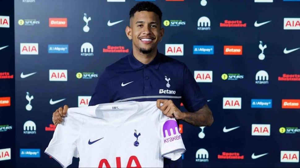 Tottenham, Savinho'yu kadrosuna kattı