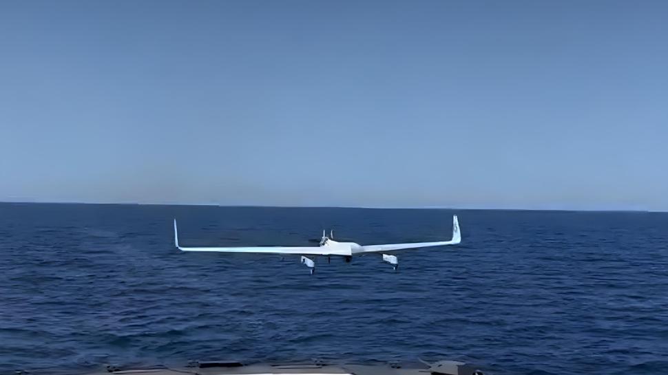 Baykar'ın KALKAN'ı denizlerde! Milli DİHA'dan TCG Anadolu ve TCG Burgazada gemilerinde başarılı uçuş