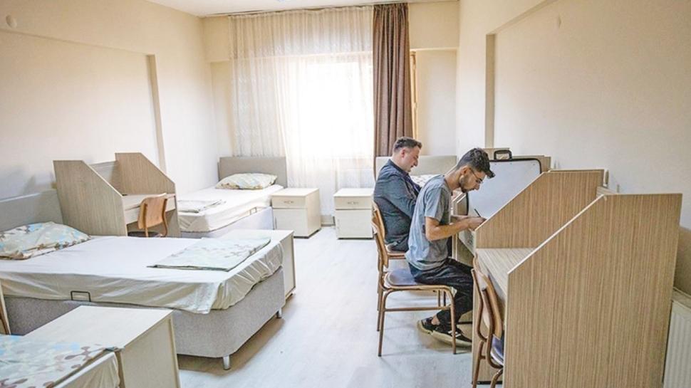 Öğrencilerin yurt mesaisi başladı