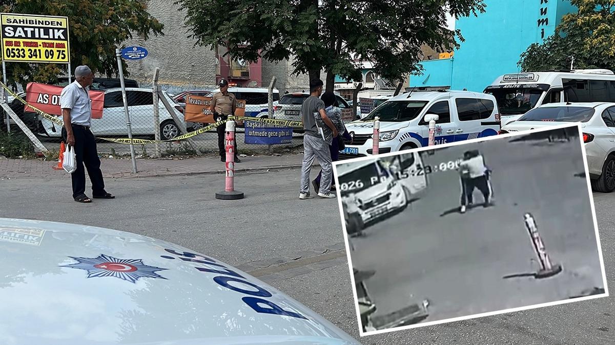 Alacak verecek kavgasında kan aktı! Bıçaklama anı saniye saniye kamerada