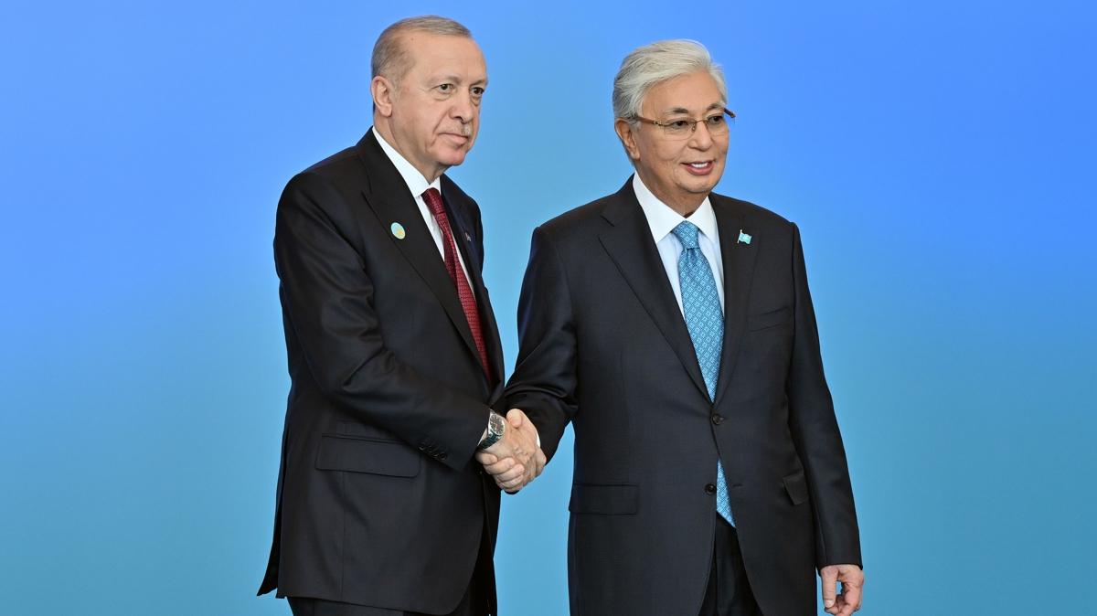Başkan Erdoğan, Kazakistanlı mevkidaşıyla görüştü