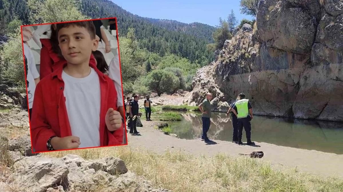 Rize'de yürek yakan acı: Kardeşini kurtarmak isterken can verdi