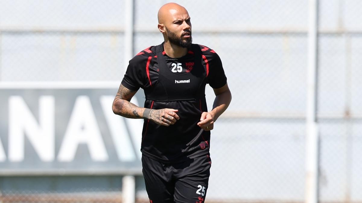 Sivasspor'da Batman Petrolspor mesaisi sürüyor