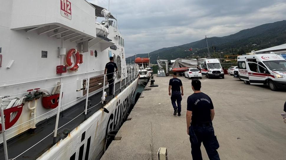 Karadeniz'de nefes kesen tahliye! 13 mürettebat kurtarıldı