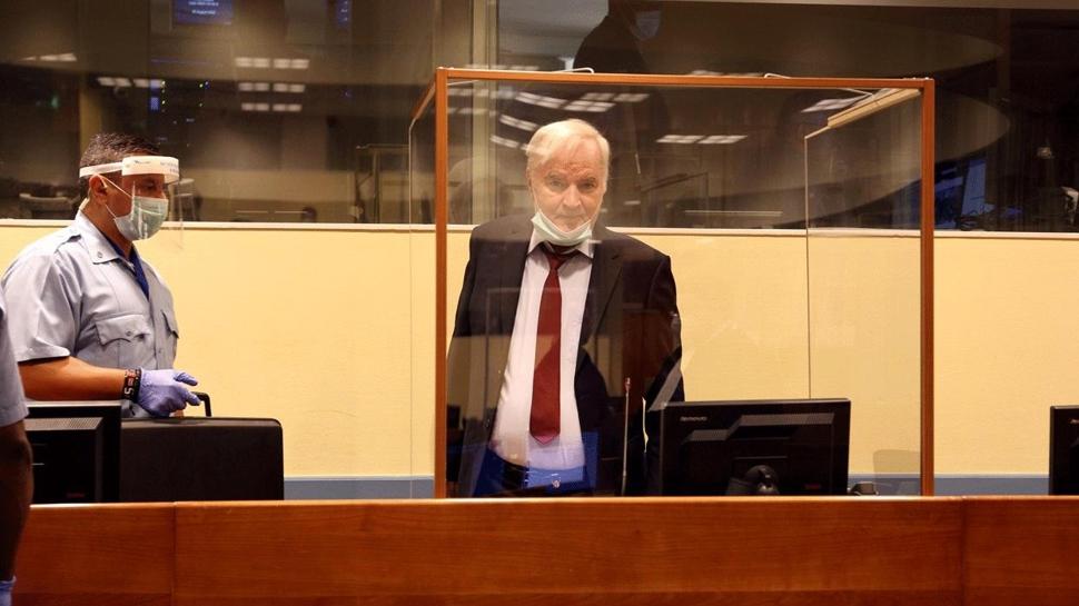 Sırplardan alçak provokasyon! "Bosna Kasabı"nın ölümü sonrası rahat durmadılar