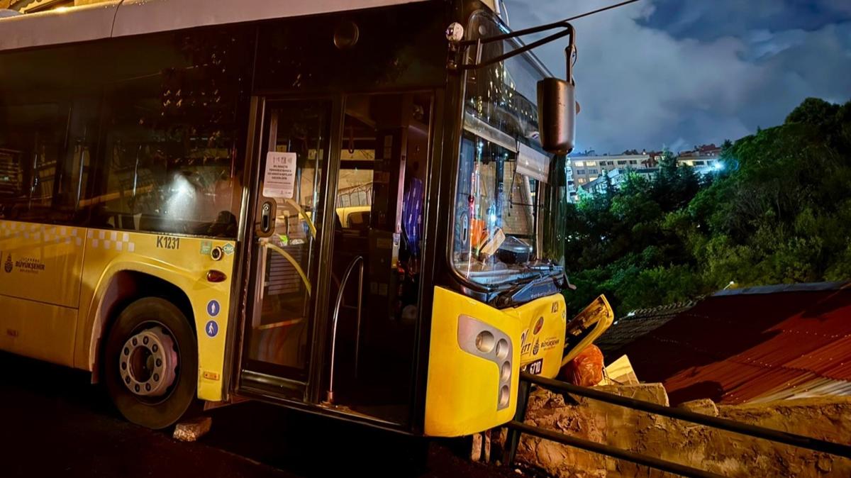 İETT'de kaza zinciri: Bir otobüs daha faciaya davetiye çıkardı