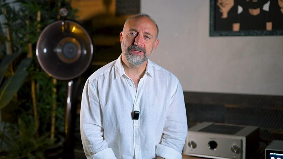 Halit Ergenç ticarete atıldı! İnsanlar dükkanına akın etti...