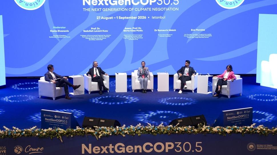 "NextGenCOP30.5: İklim Zirvesi ve Gençlik Diplomasi Simülasyonu Programı"nın ikinci günü tamamlandı