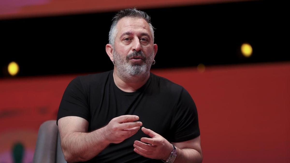 Cem Yılmaz hastaneye kaldırıldı