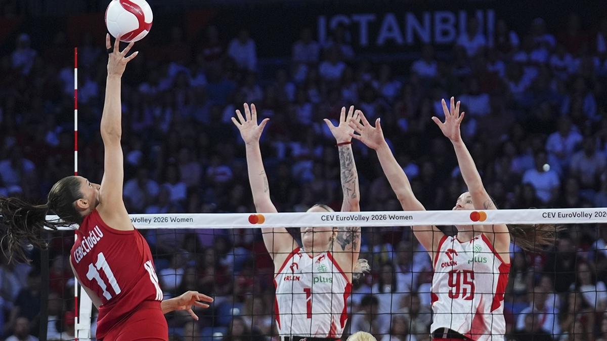 Sultanlar'dan yol kazası