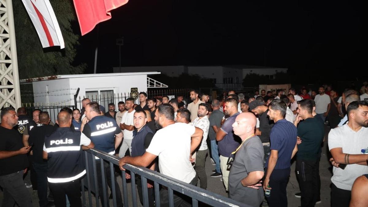 Girne açıklarında umutlu bekleyiş: 23 kişiyi arama çalışmaları sürüyor