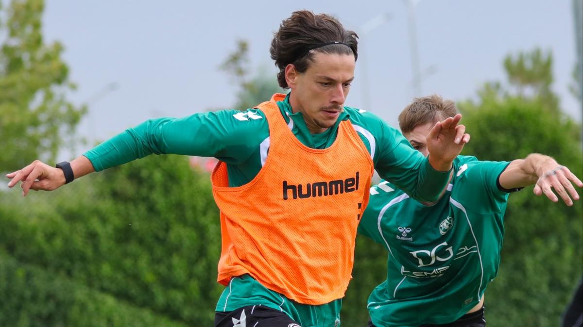 Konyaspor'da Erzurumspor FK mesaisi başladı