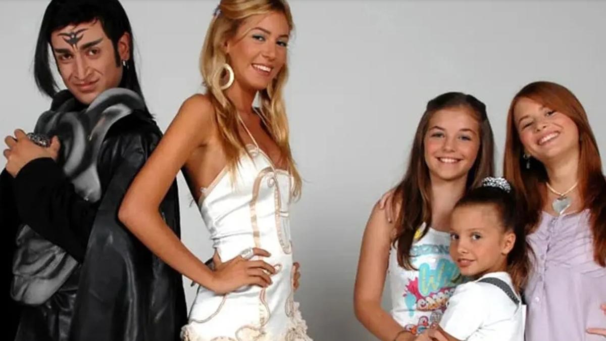 Selena'nın Nazlı'sı Dilara Kurtulmuş evlendi! Gözler o isimleri aradı