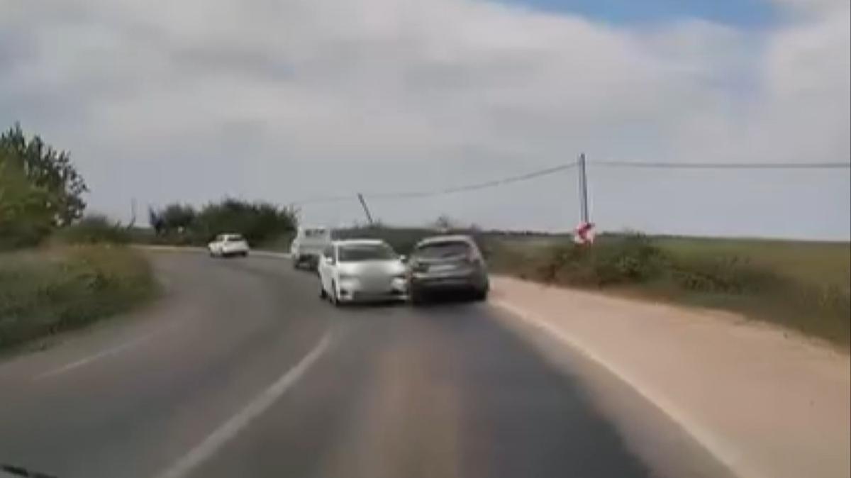 Virajı alamadı kazaya neden oldu: O anlar kamerada