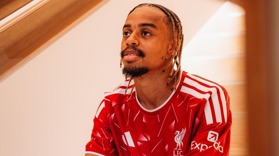 Liverpool, Bradley Barcola transferini açıkladı