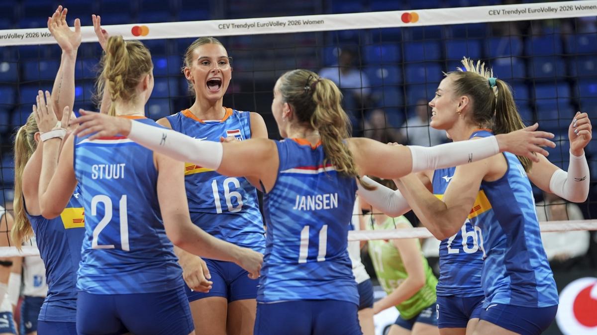 Hollanda, Slovakya'yı devirerek çeyrek finale yükseldi