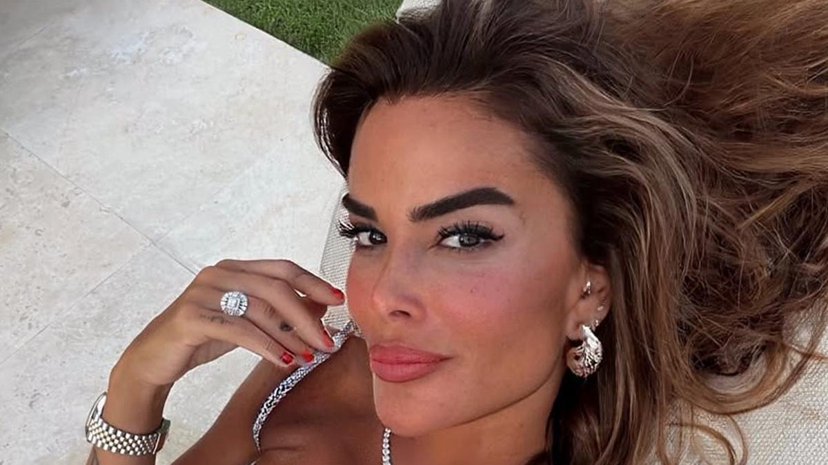 Özlem Yıldız 45 yaşında! Doğum gününü böyle kutladı...